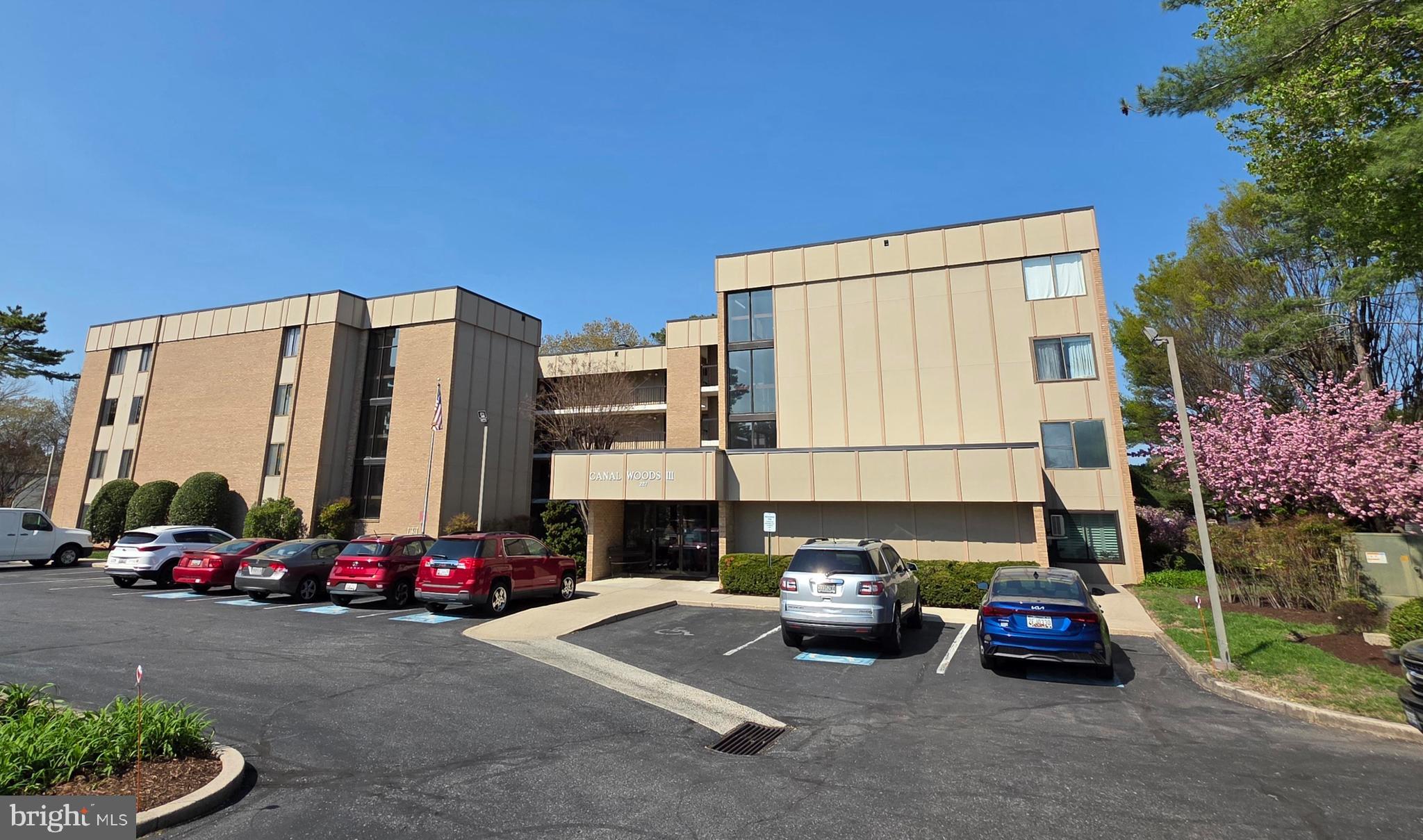 CANAL WOODS III - Residential