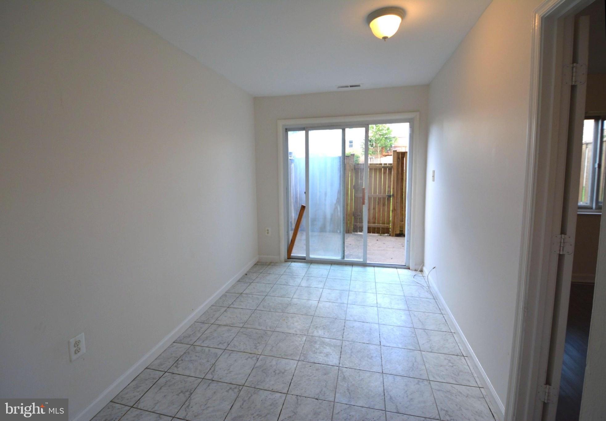758 W SIDE DRIVE 7-G