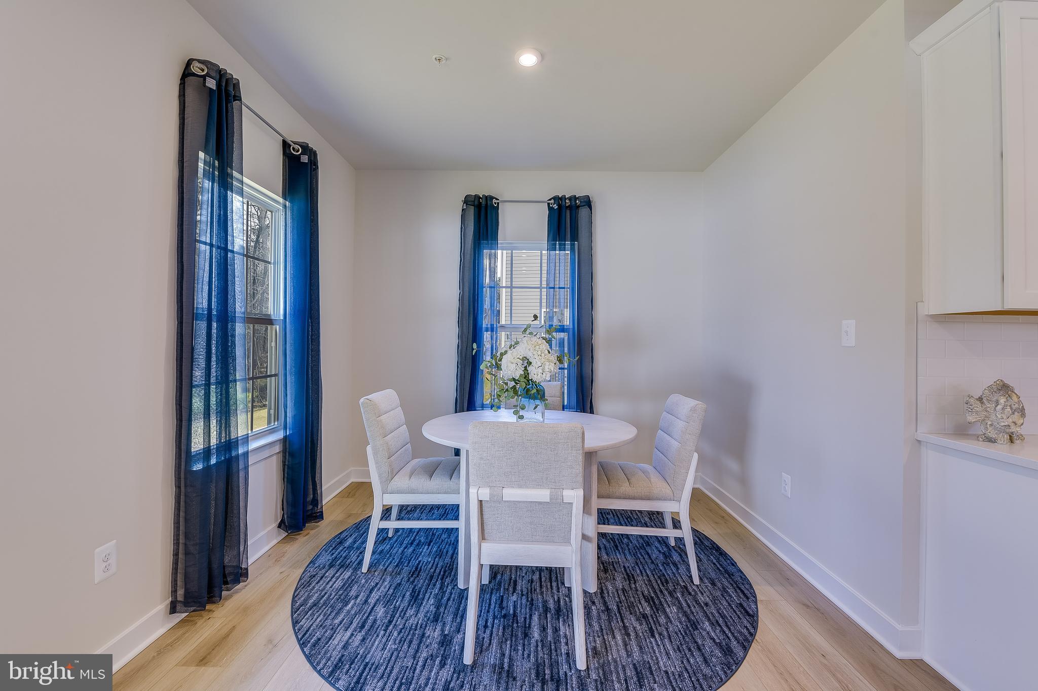 PERRY'S RETREAT - Residential