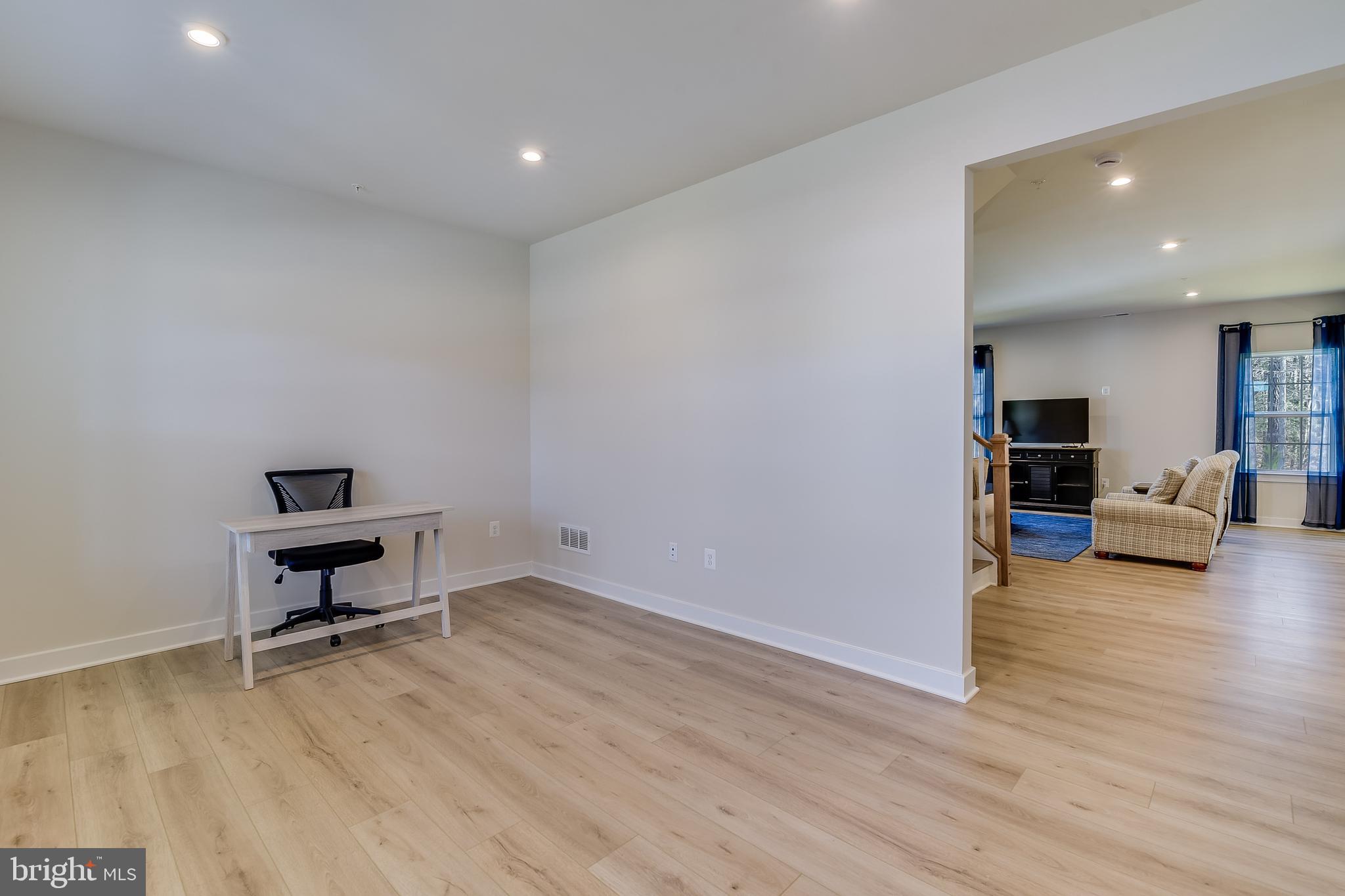 PERRY'S RETREAT - Residential