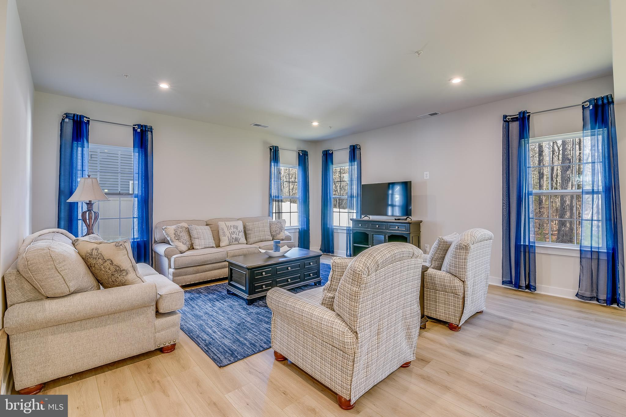 PERRY'S RETREAT - Residential