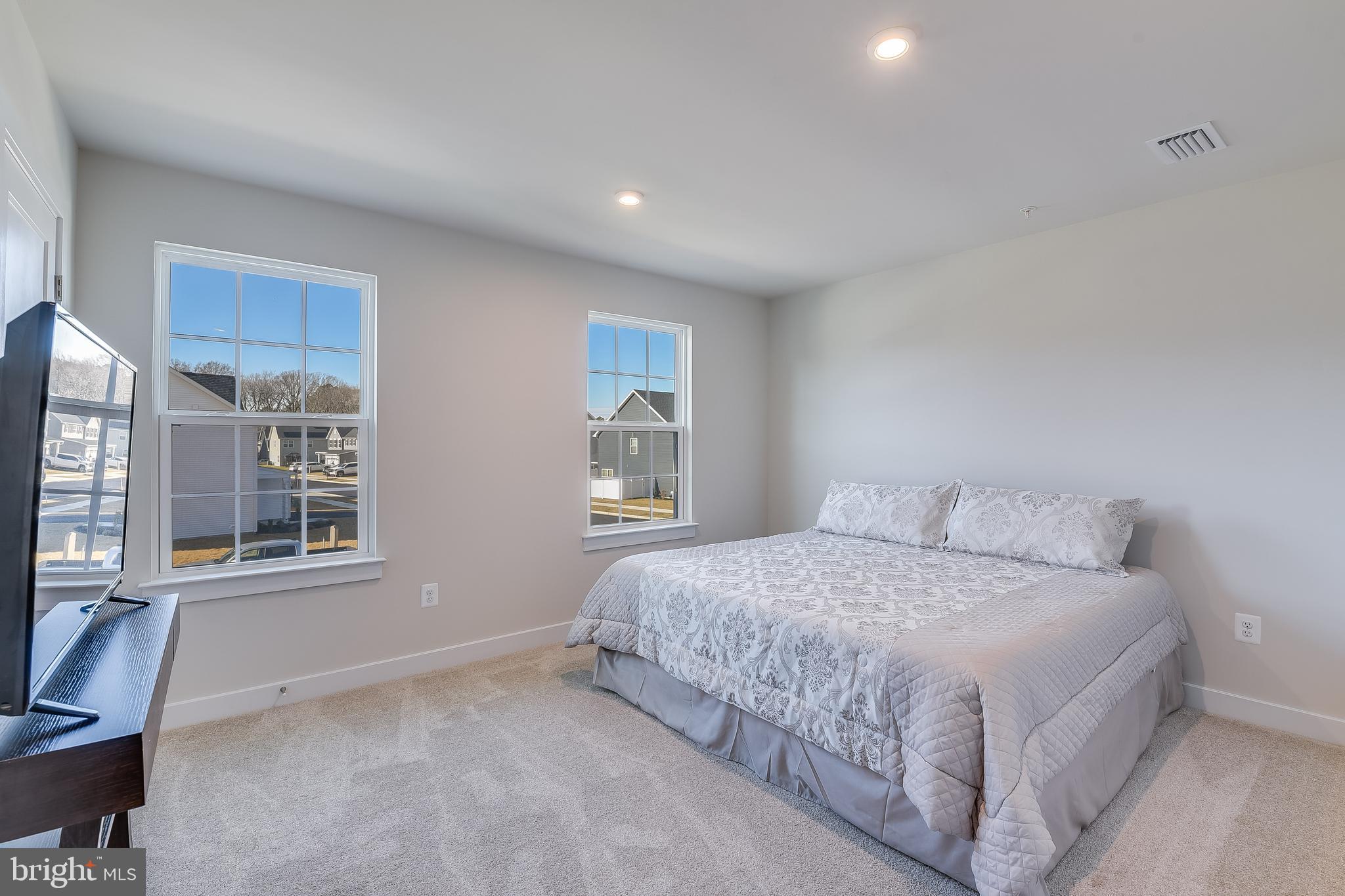 PERRY'S RETREAT - Residential