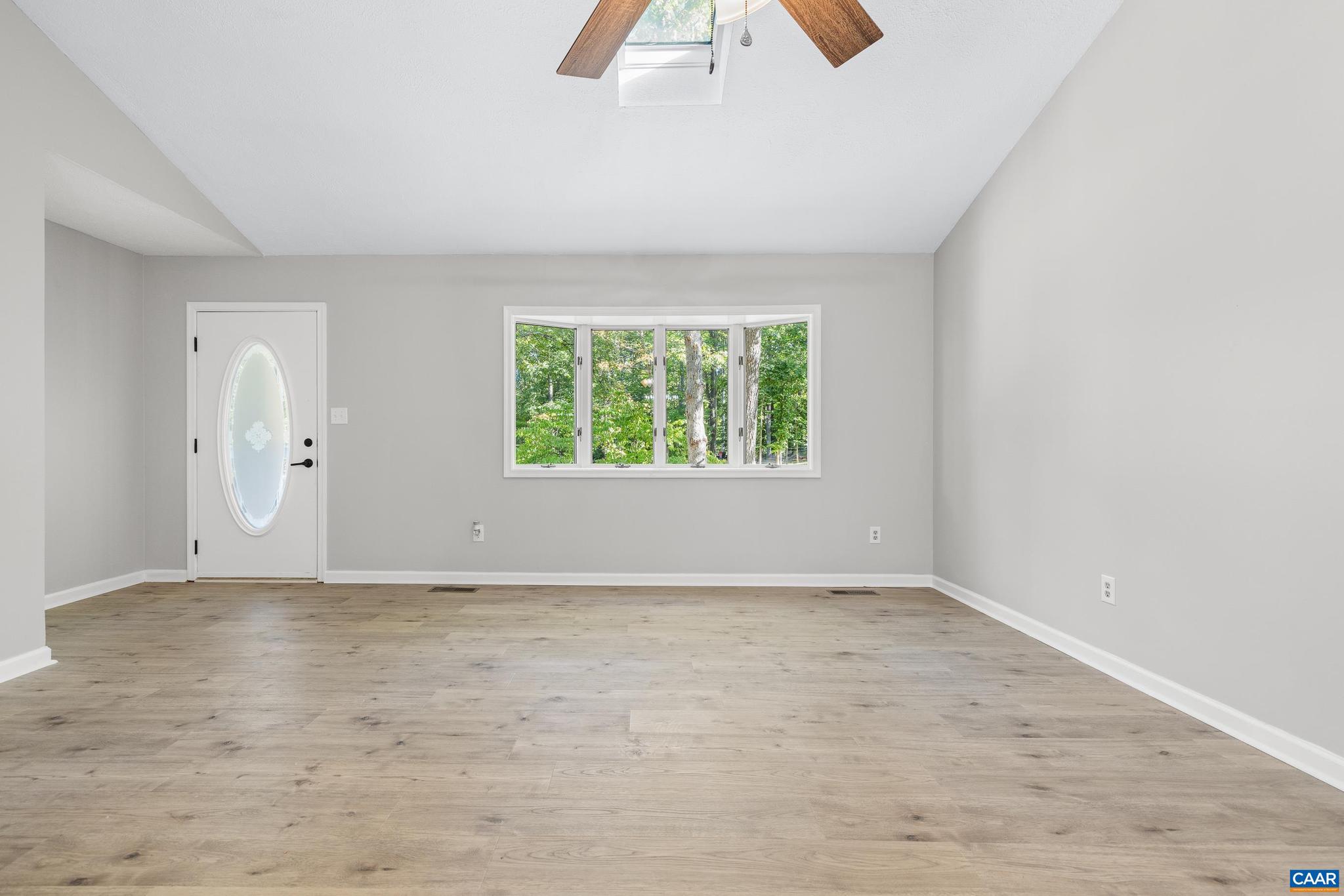 LAKE MONTICELLO - Residential