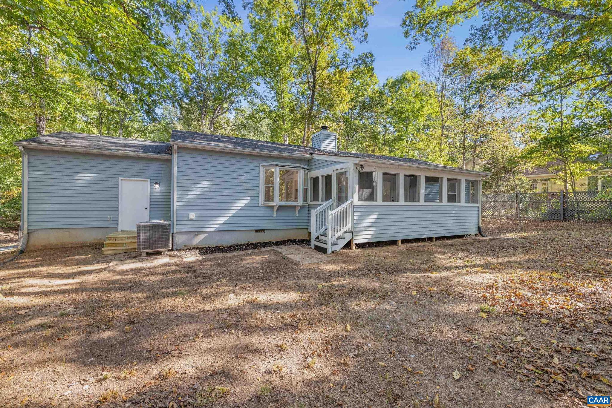 LAKE MONTICELLO - Residential