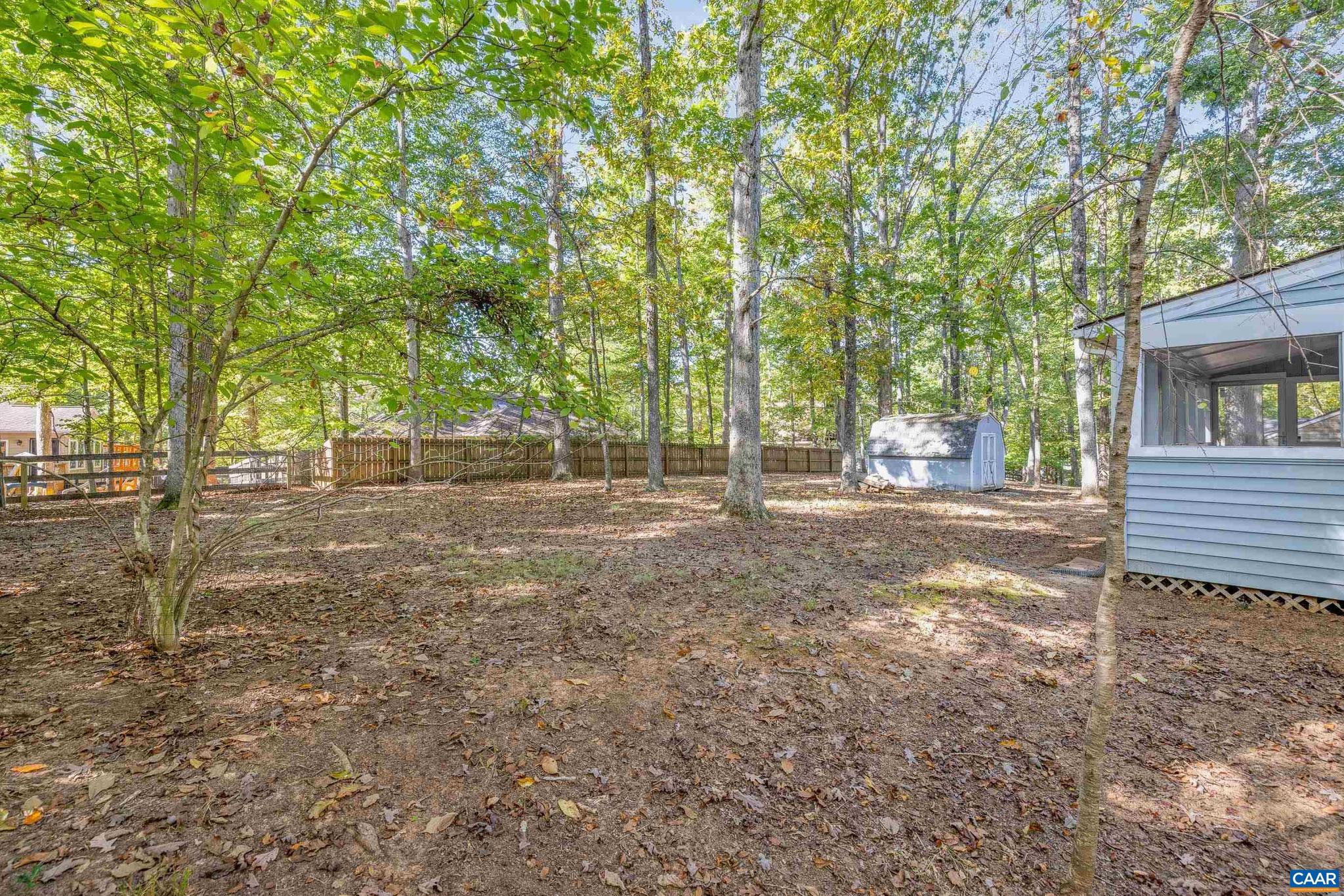 LAKE MONTICELLO - Residential