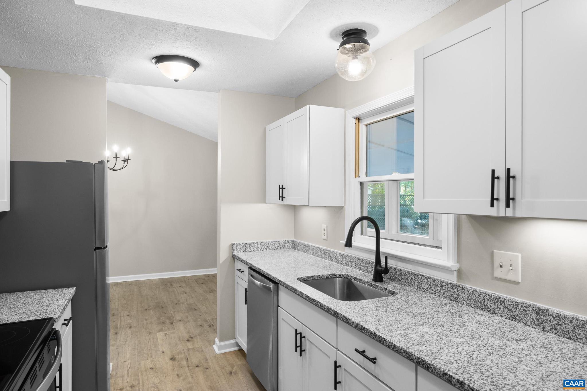 LAKE MONTICELLO - Residential