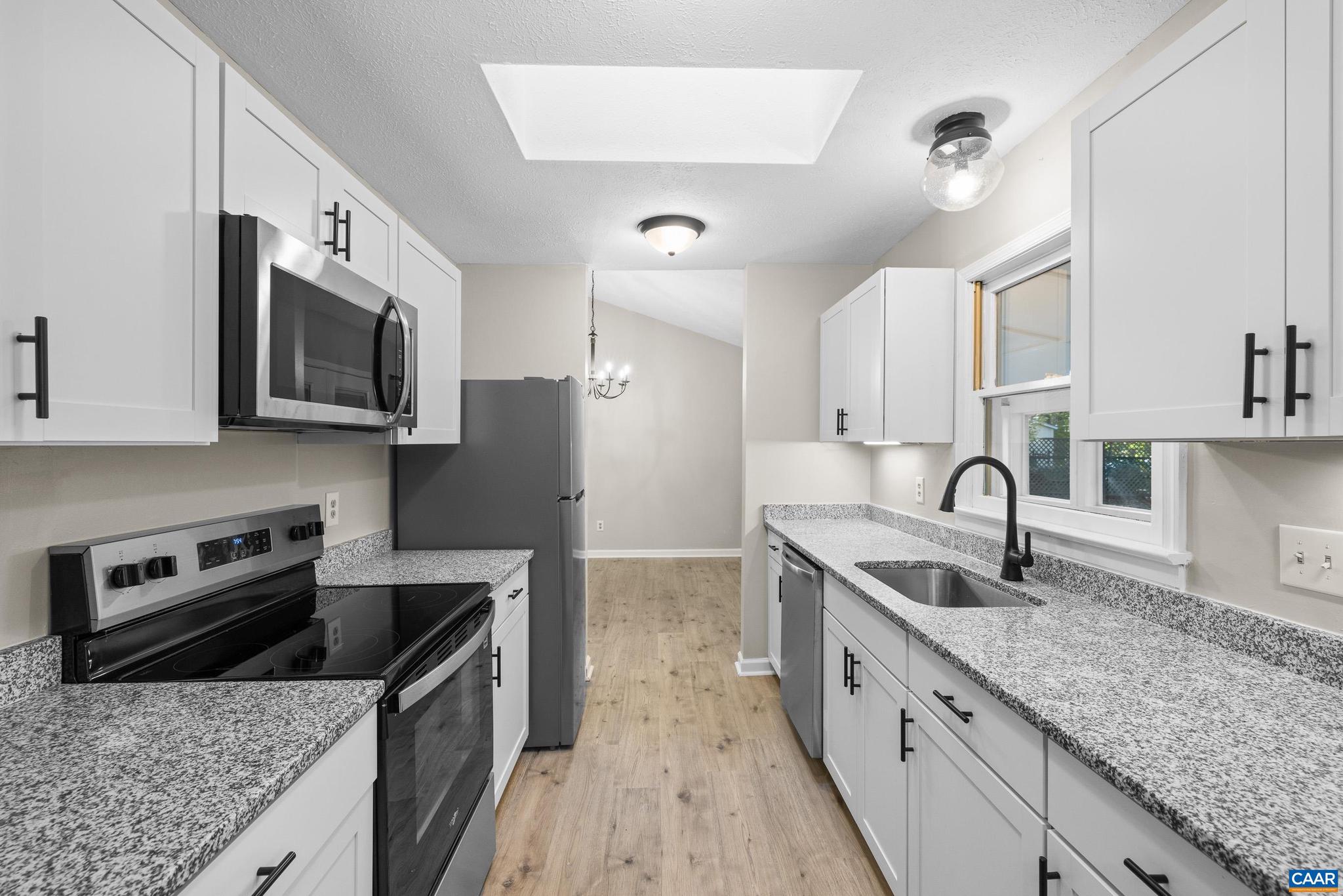 LAKE MONTICELLO - Residential