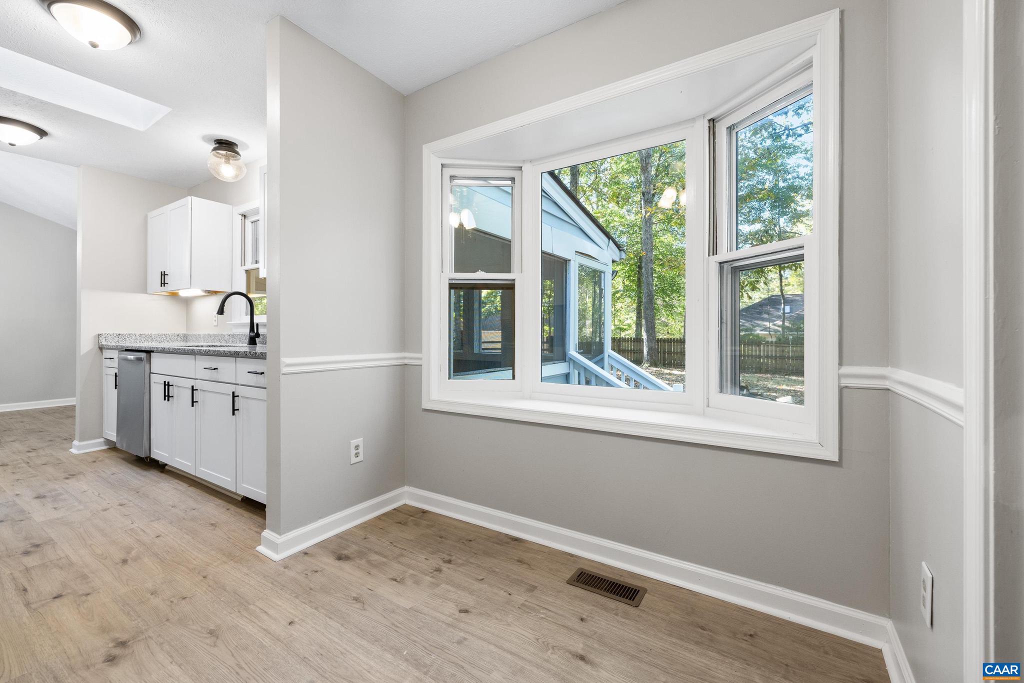 LAKE MONTICELLO - Residential