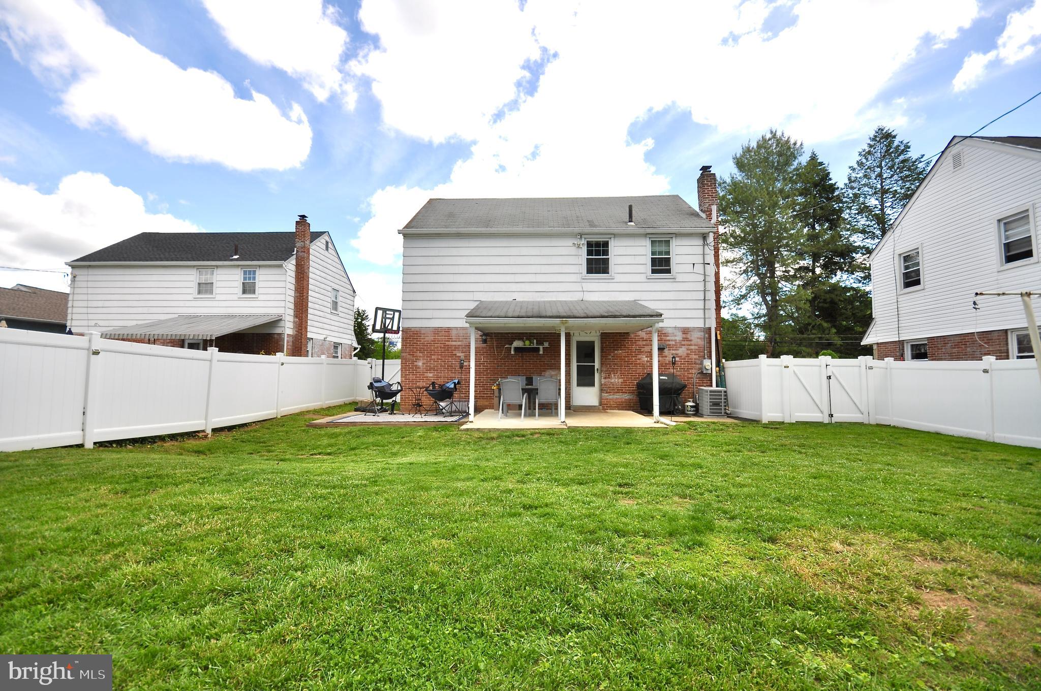 JENKINTOWN MANOR - Residential