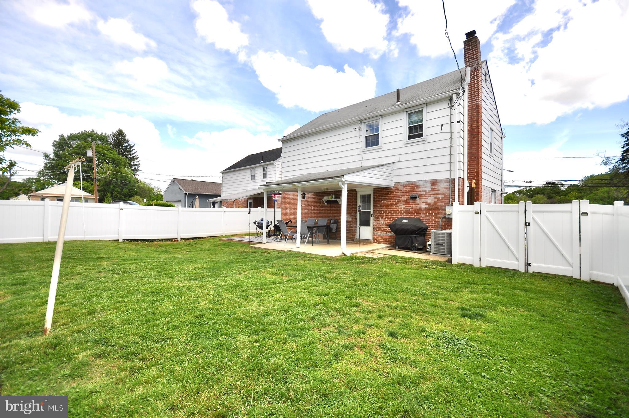 JENKINTOWN MANOR - Residential