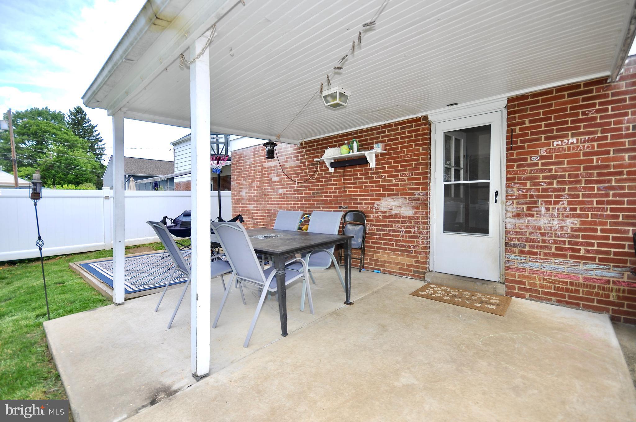 JENKINTOWN MANOR - Residential