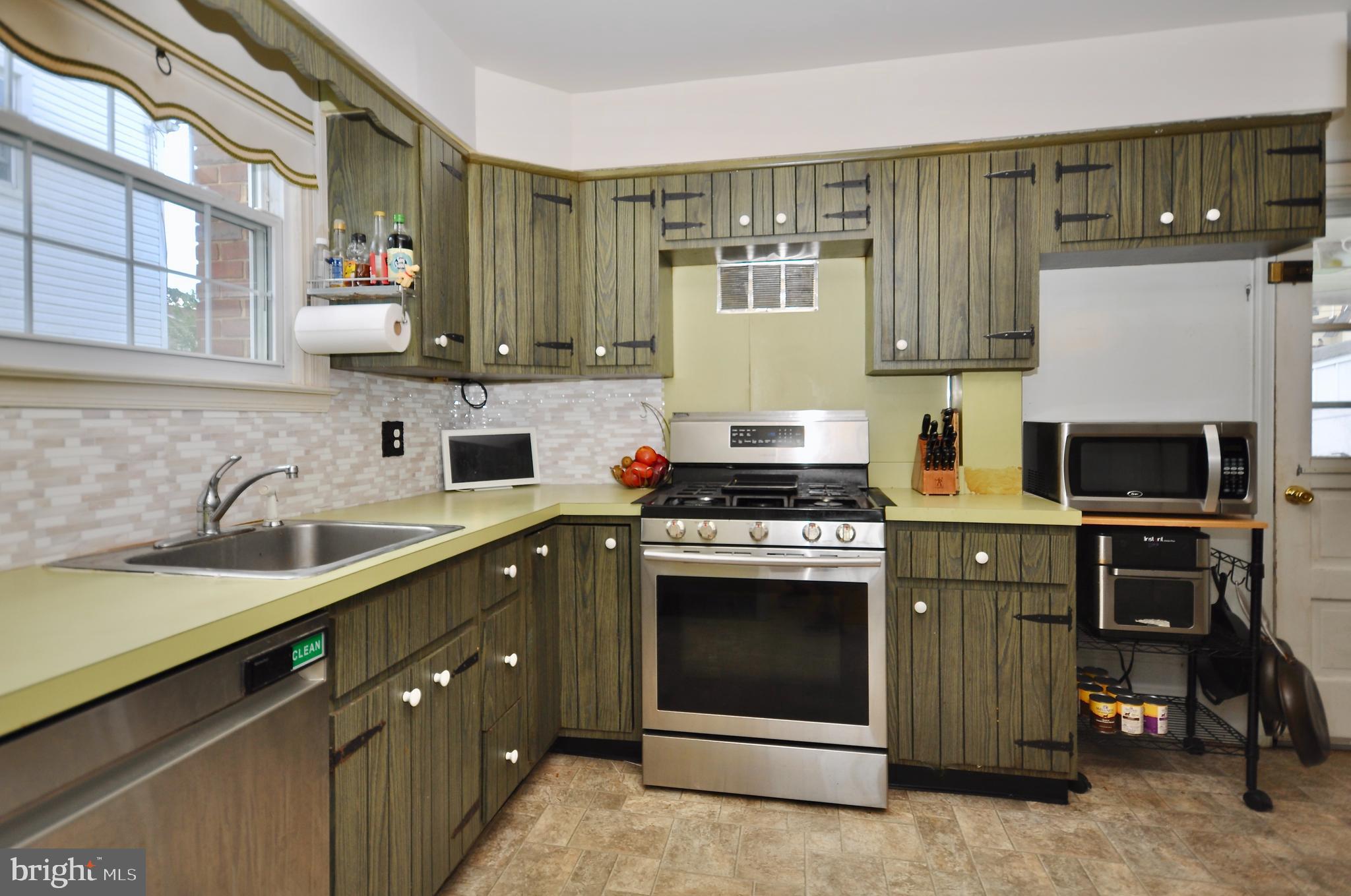 JENKINTOWN MANOR - Residential