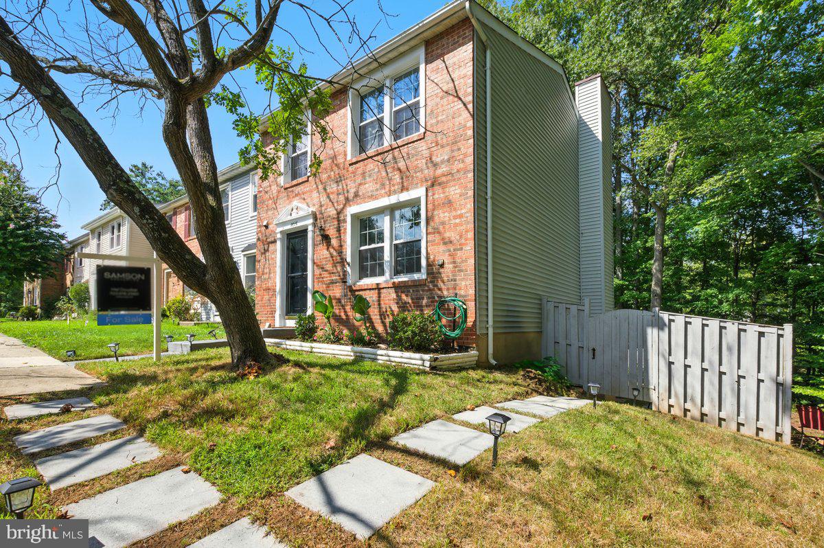 8015 STEEPLE CHASE COURT