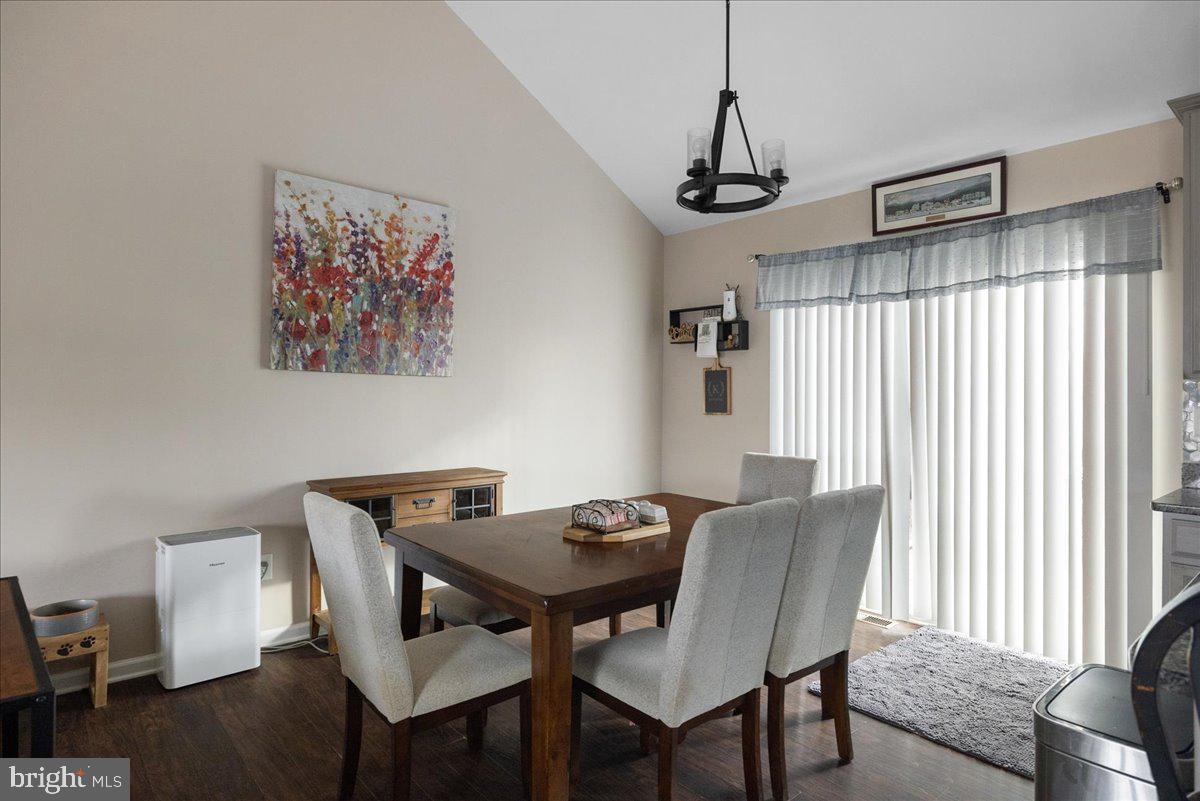 CRESTFIELD - Residential