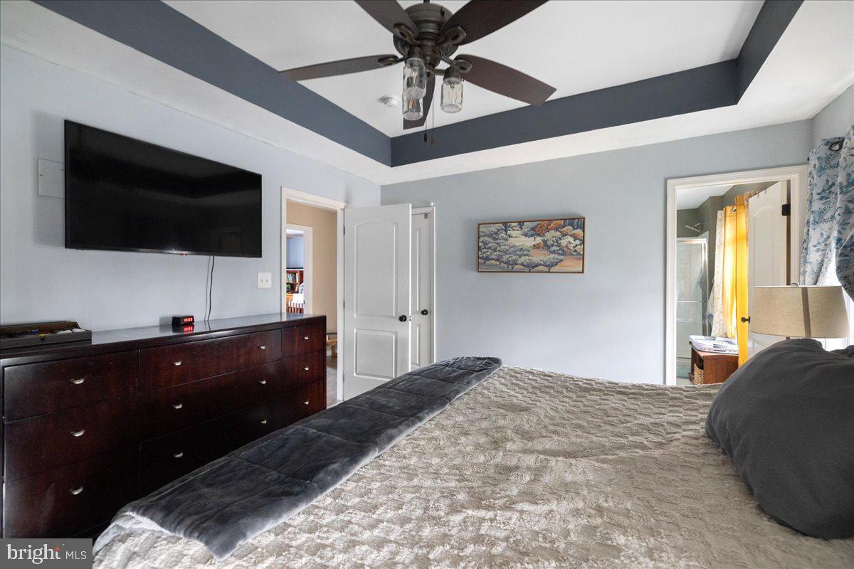 CRESTFIELD - Residential