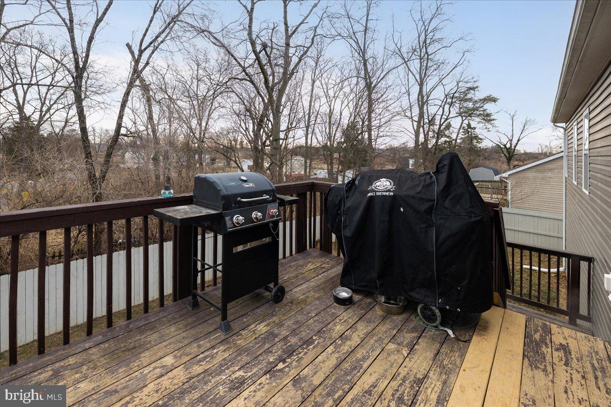 CRESTFIELD - Residential