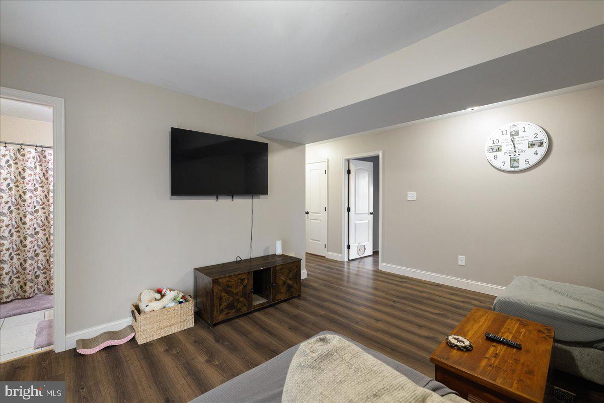 CRESTFIELD - Residential