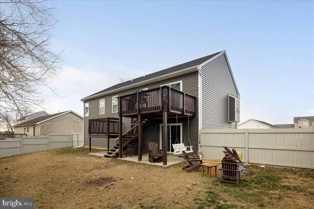 CRESTFIELD - Residential