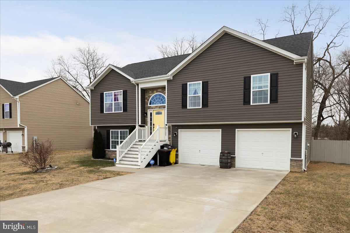 CRESTFIELD - Residential