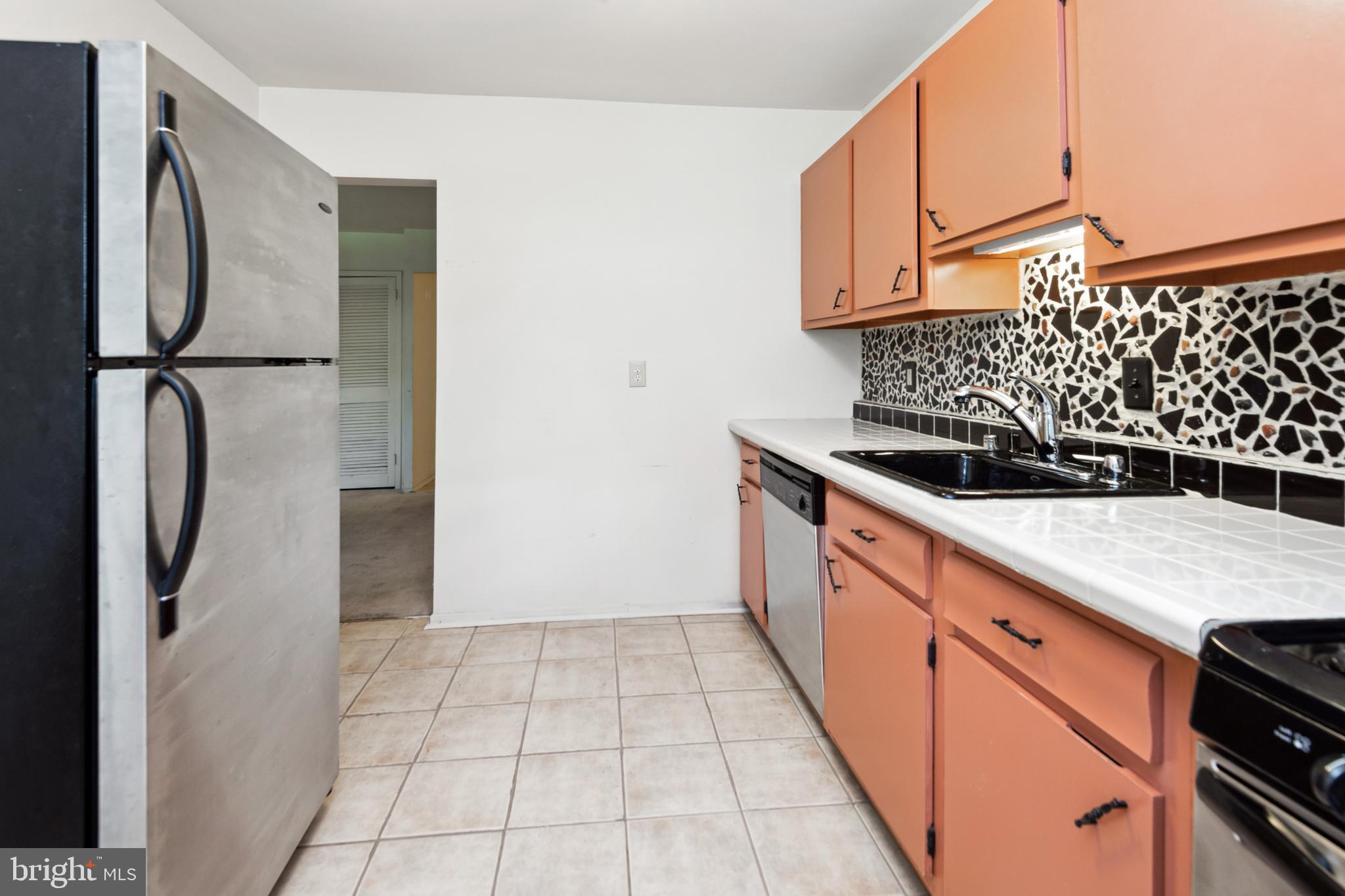 THOMAS CHOICE GARDENS - Residential