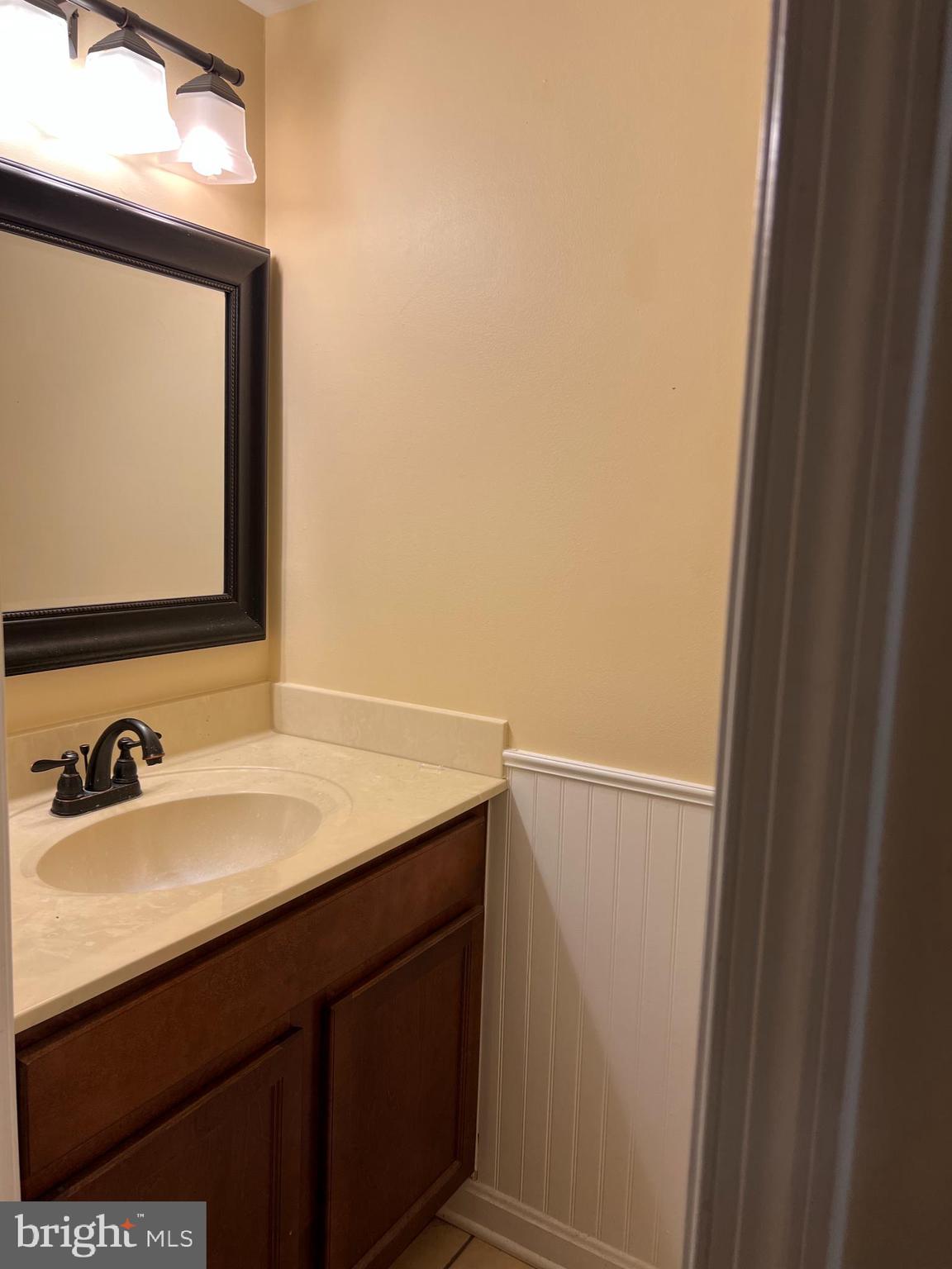 BANNISTER - Residential Lease