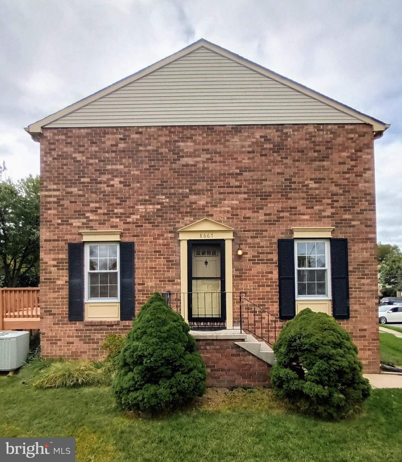 ELIZABETHS LANDING - Residential