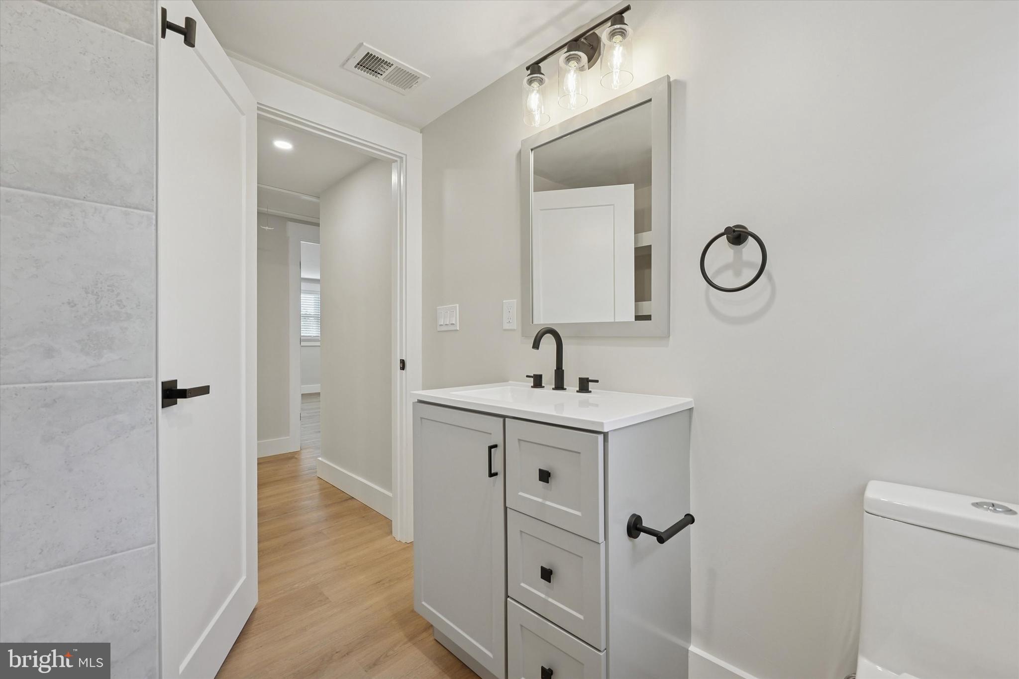 HORSHAMTOWNE - Residential Lease