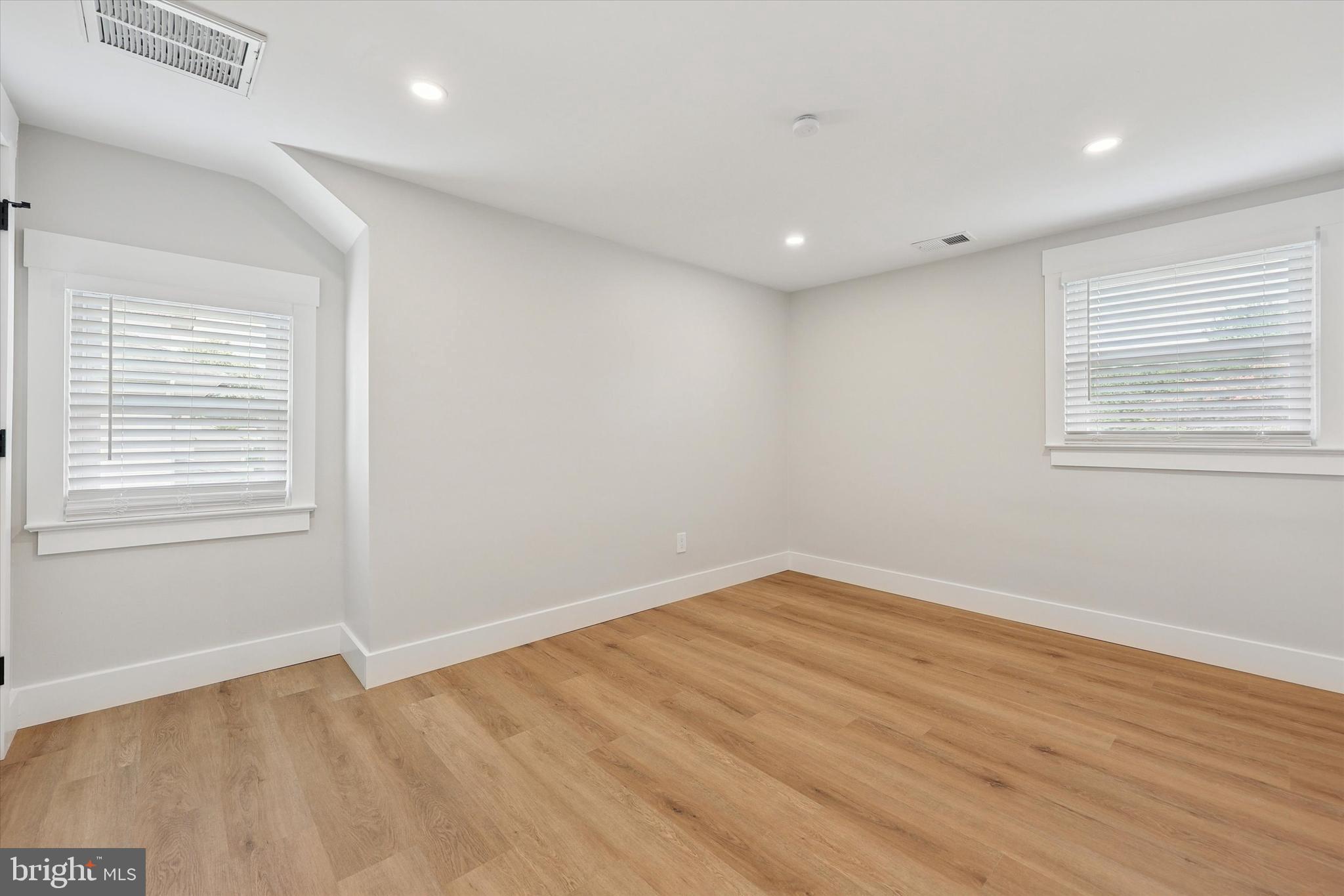 HORSHAMTOWNE - Residential Lease