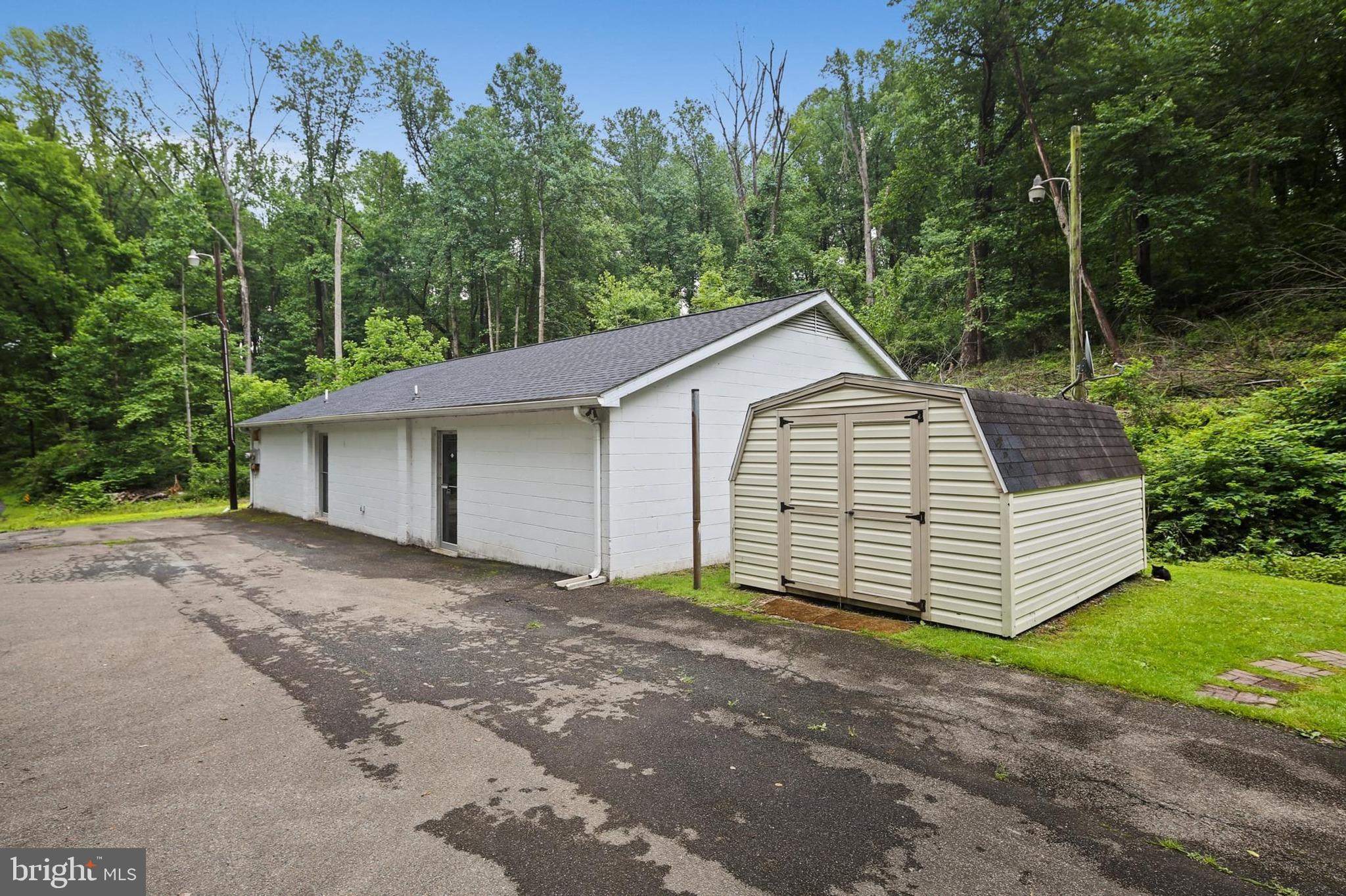 2519 SHURESLANDING ROAD