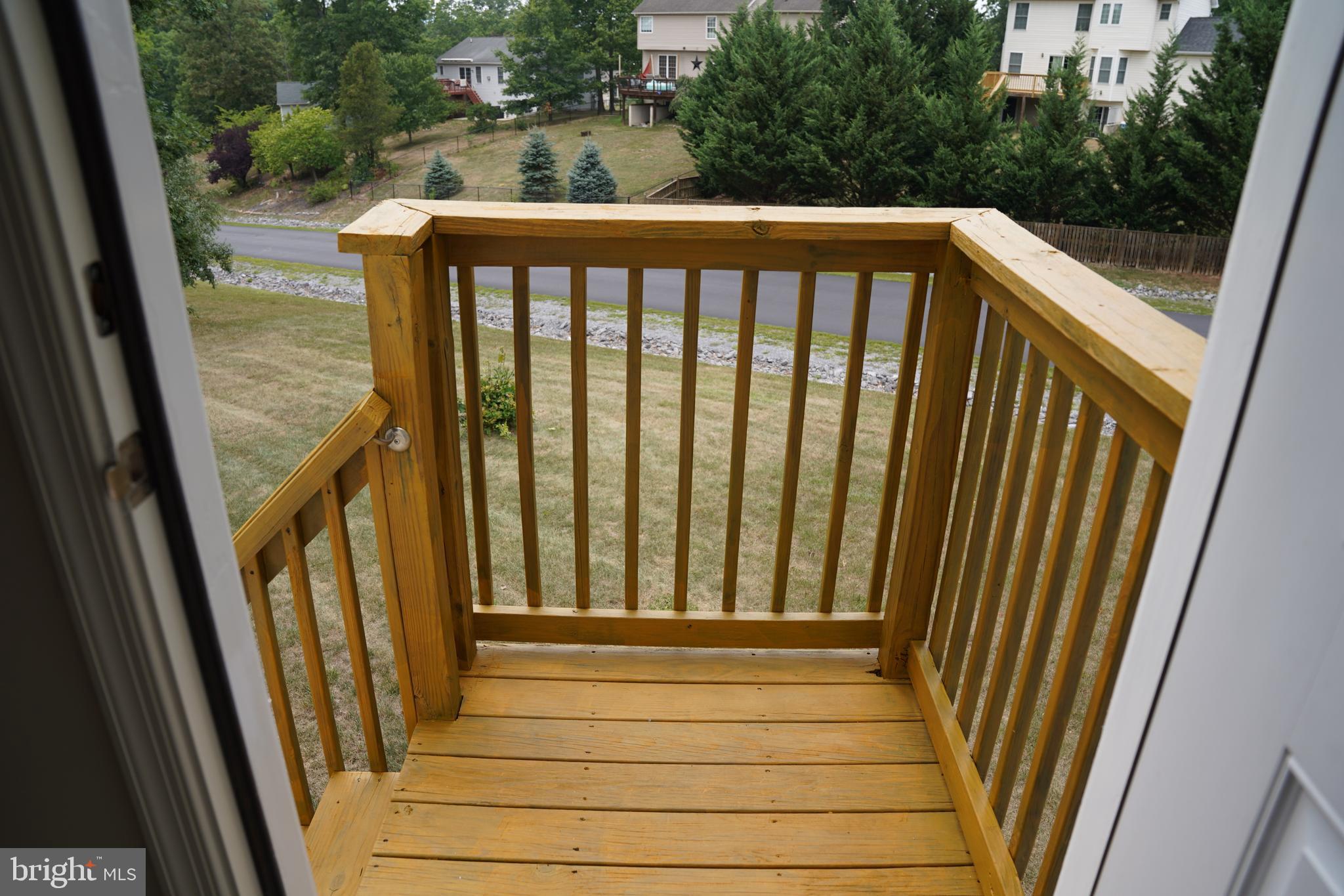 MIDDLE CREEK MANOR - Residential Lease