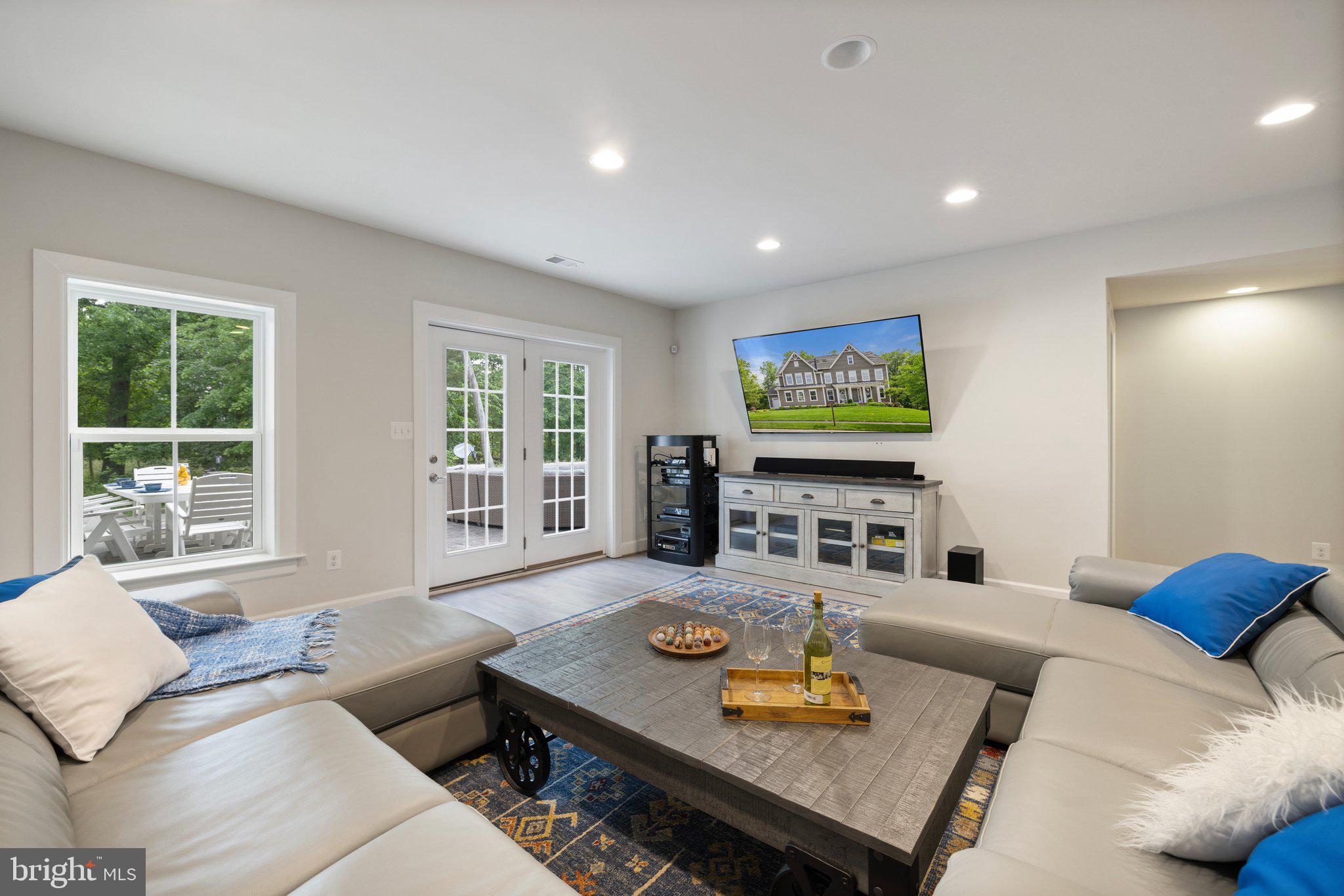 GROVE AT WILLOWSFORD - Residential