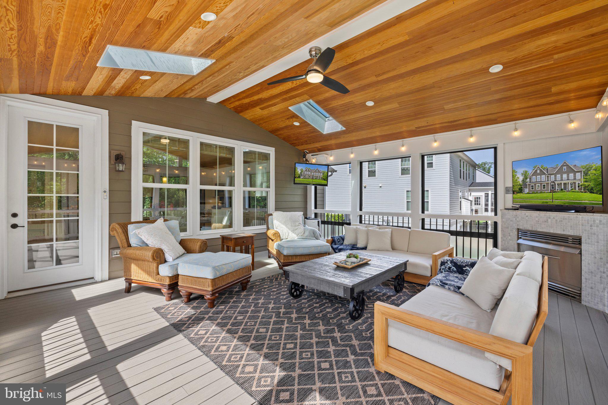 GROVE AT WILLOWSFORD - Residential