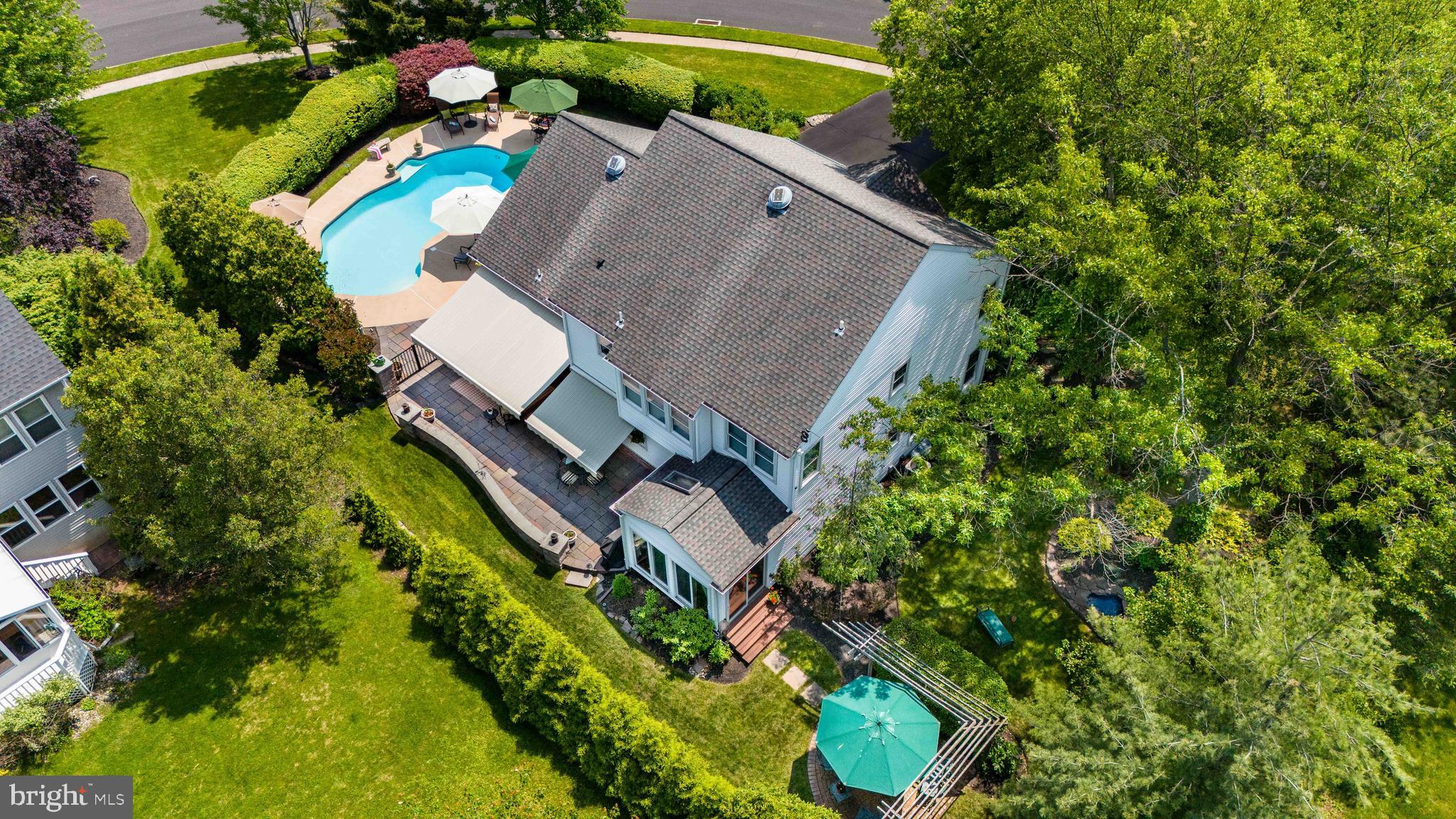 HIDDEN CREEK - Residential