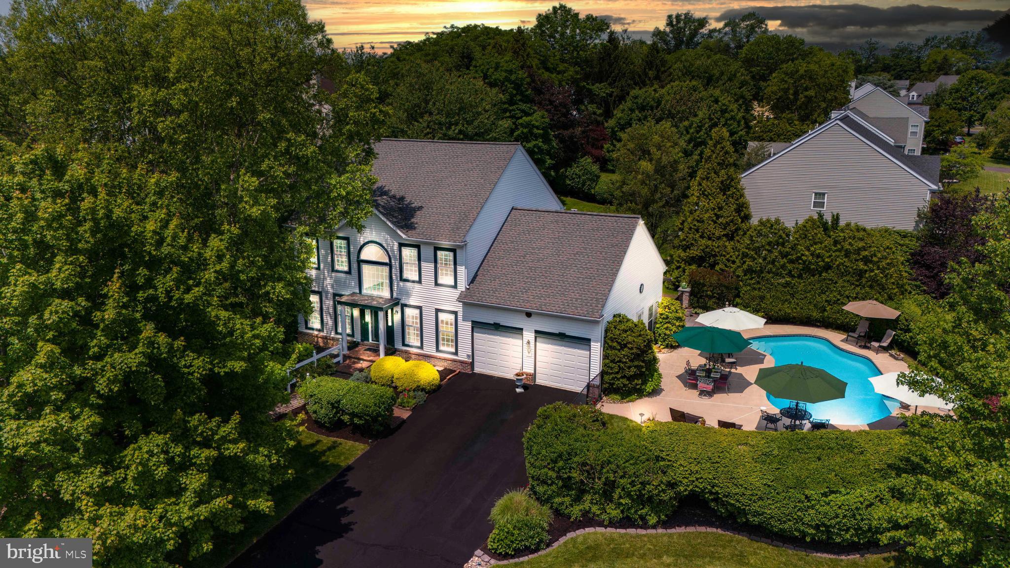 HIDDEN CREEK - Residential