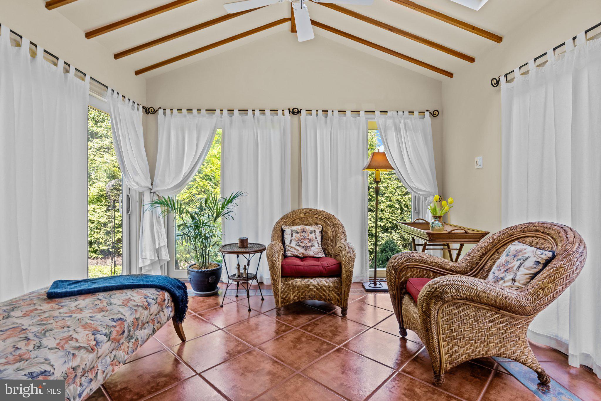 HIDDEN CREEK - Residential