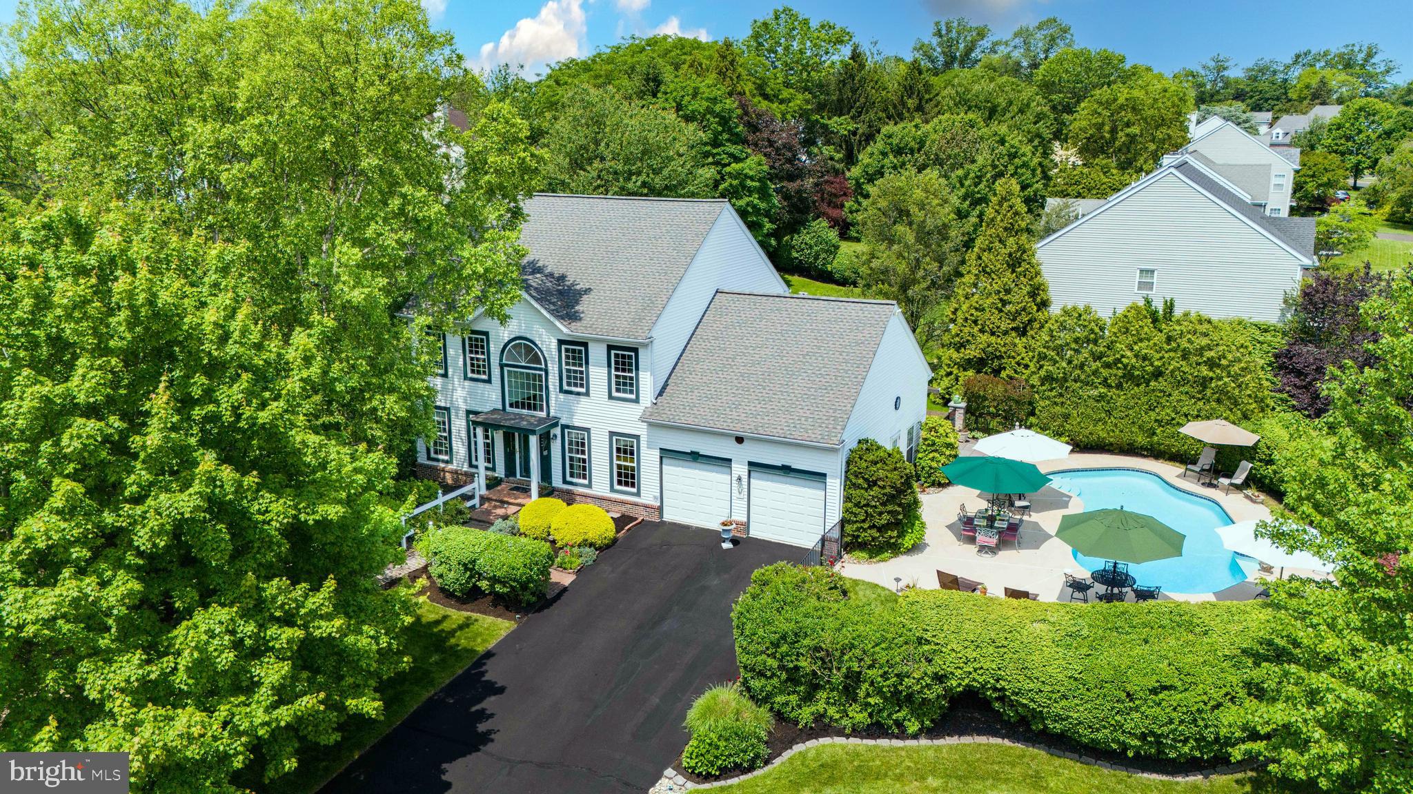 HIDDEN CREEK - Residential