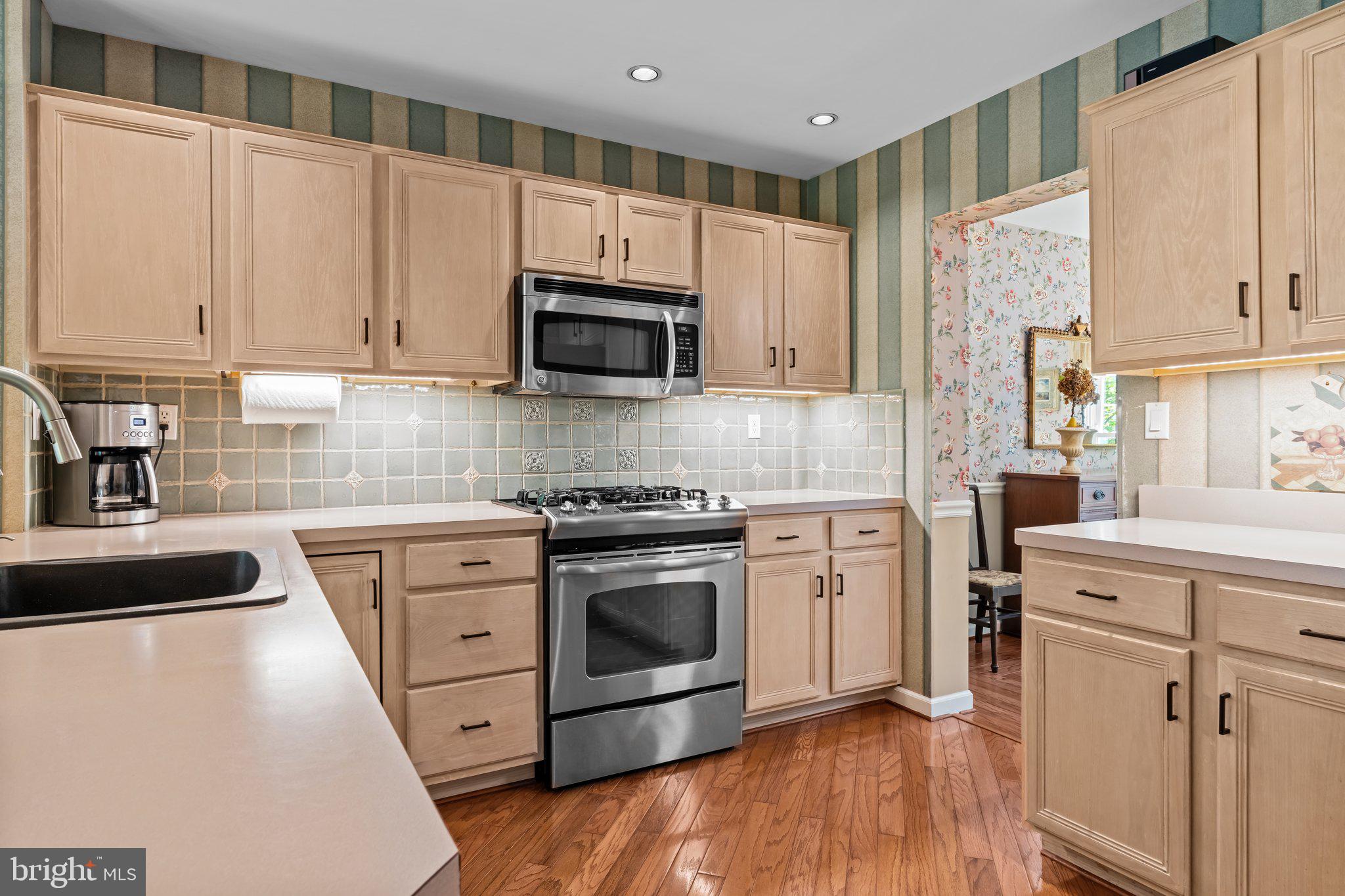 HIDDEN CREEK - Residential