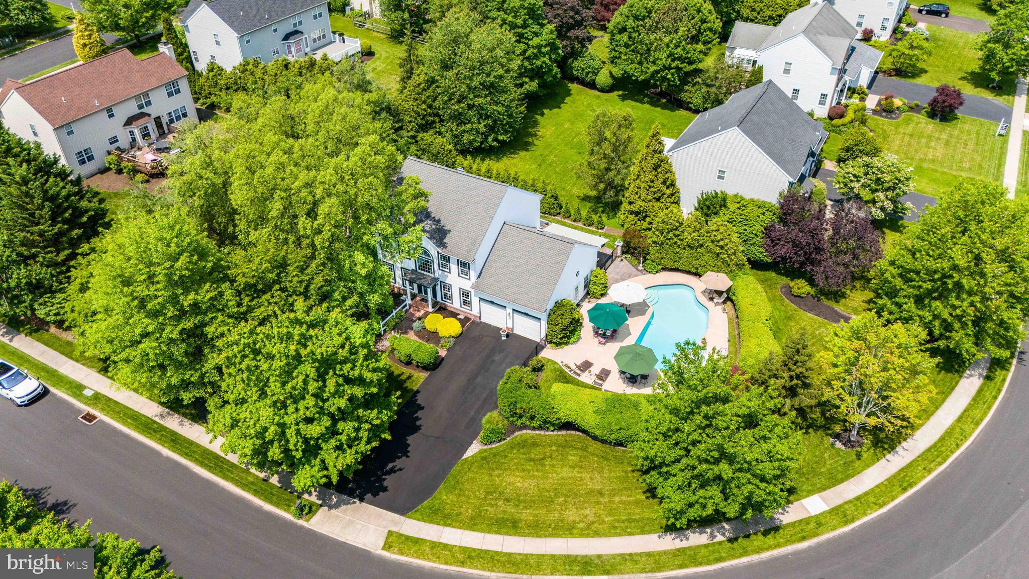 HIDDEN CREEK - Residential