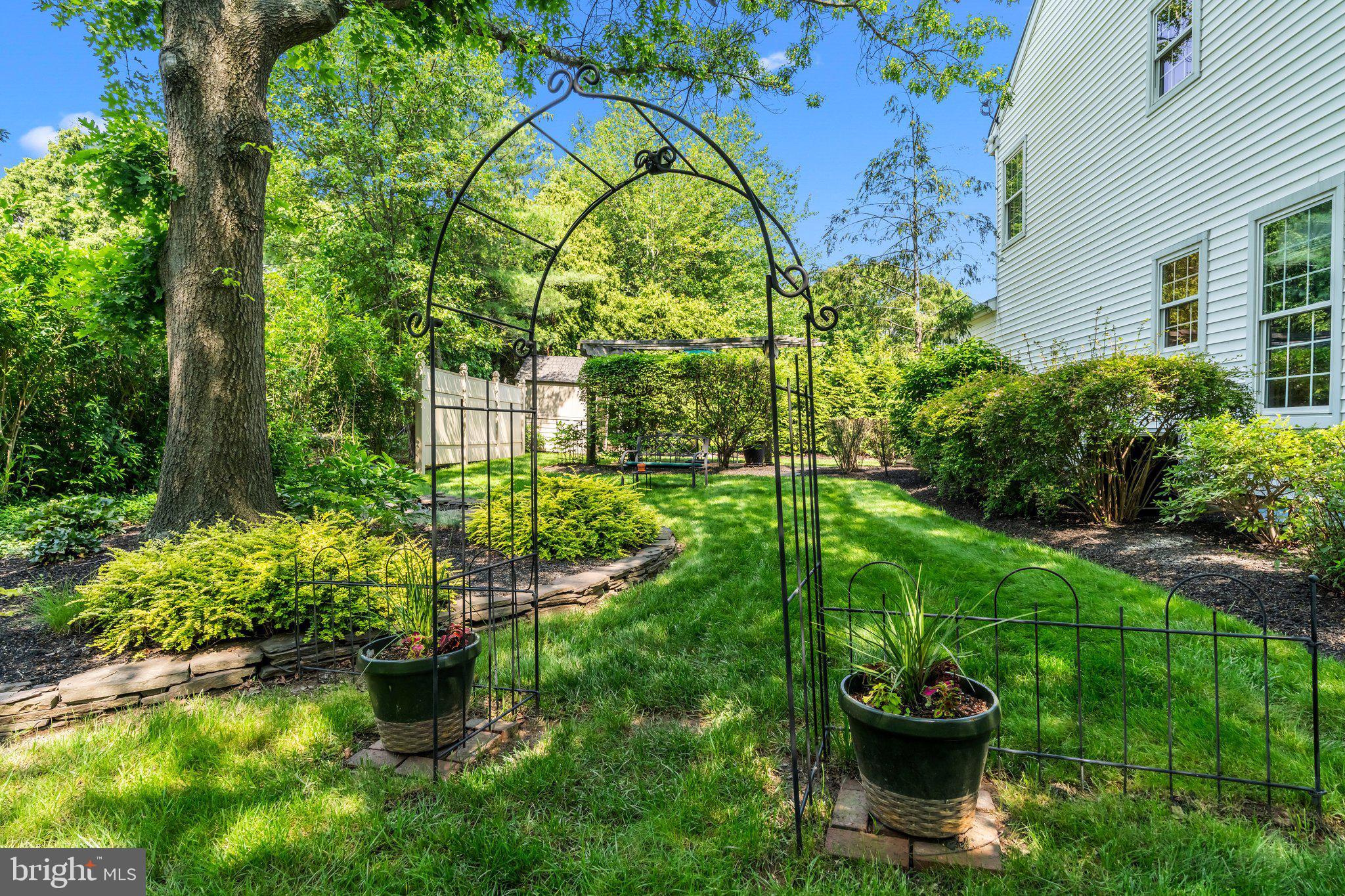 HIDDEN CREEK - Residential