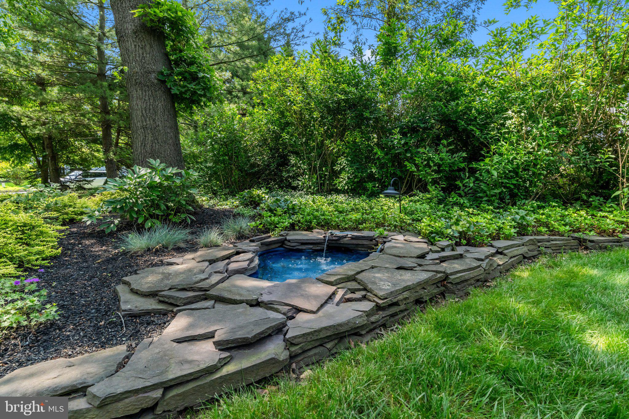 HIDDEN CREEK - Residential