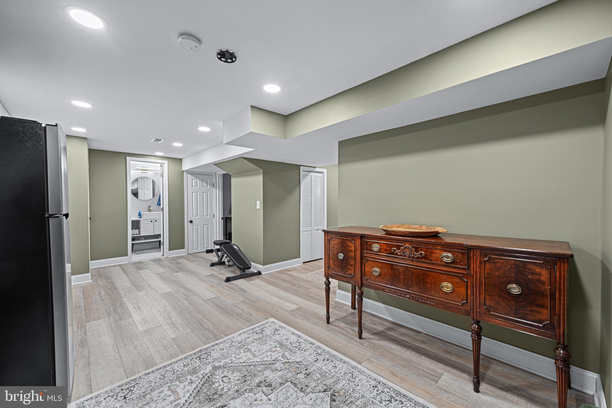 RIVIERA BEACH - Residential