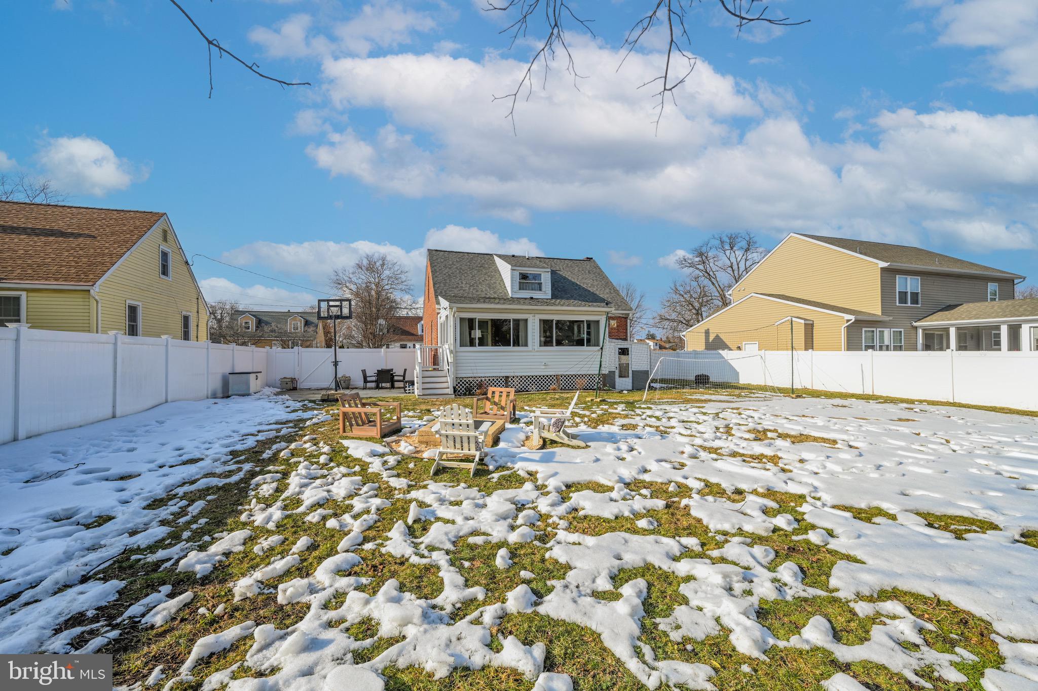 RIVIERA BEACH - Residential