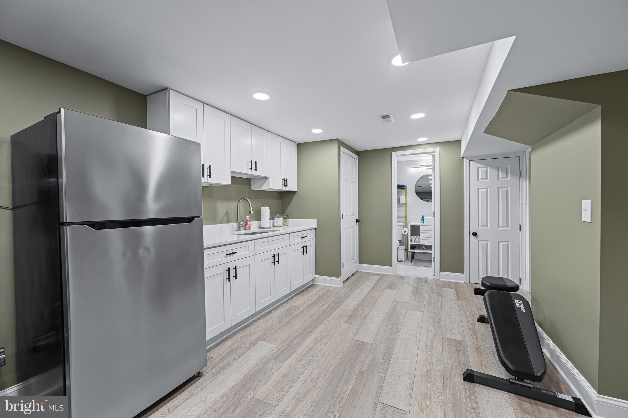 RIVIERA BEACH - Residential