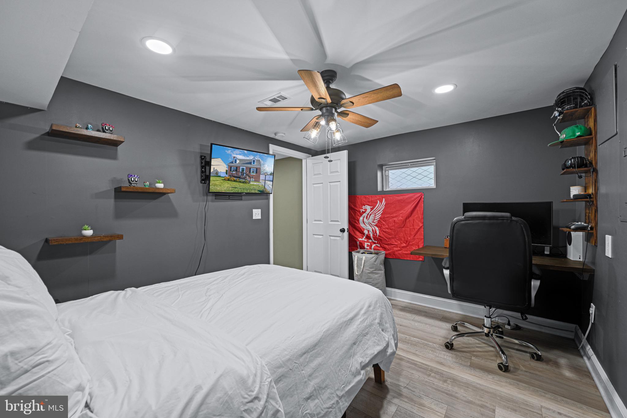 RIVIERA BEACH - Residential