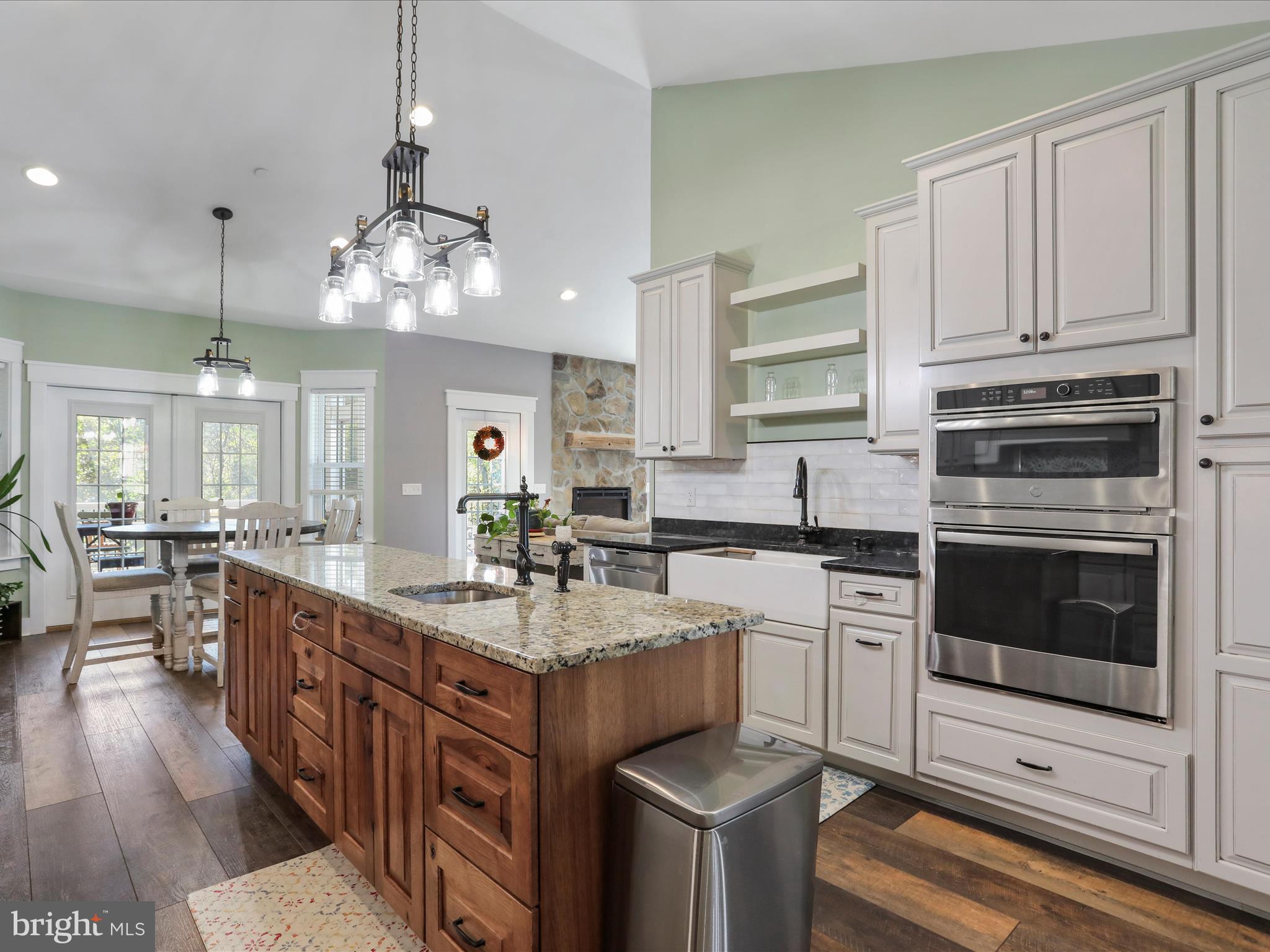 FAIRVIEW ACRES - Residential