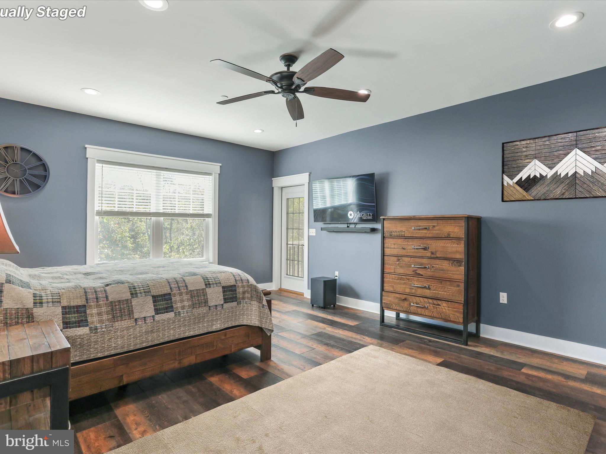 FAIRVIEW ACRES - Residential