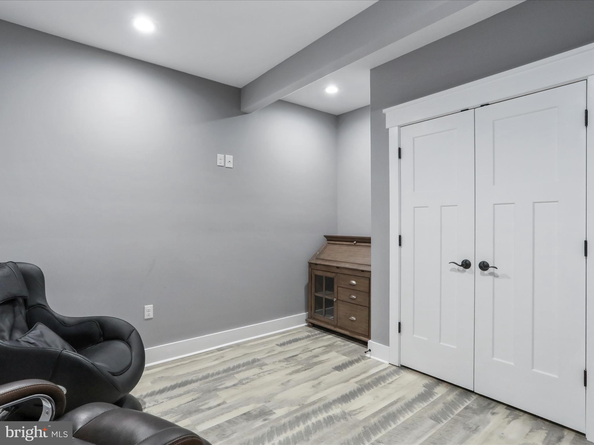 FAIRVIEW ACRES - Residential