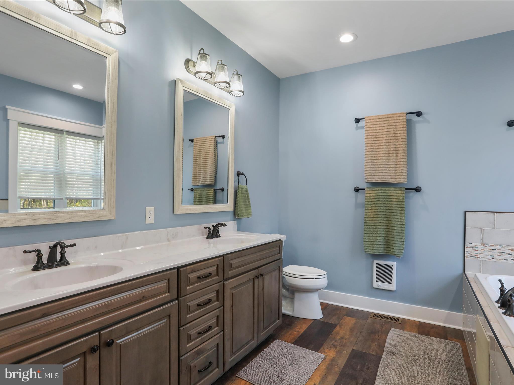 FAIRVIEW ACRES - Residential