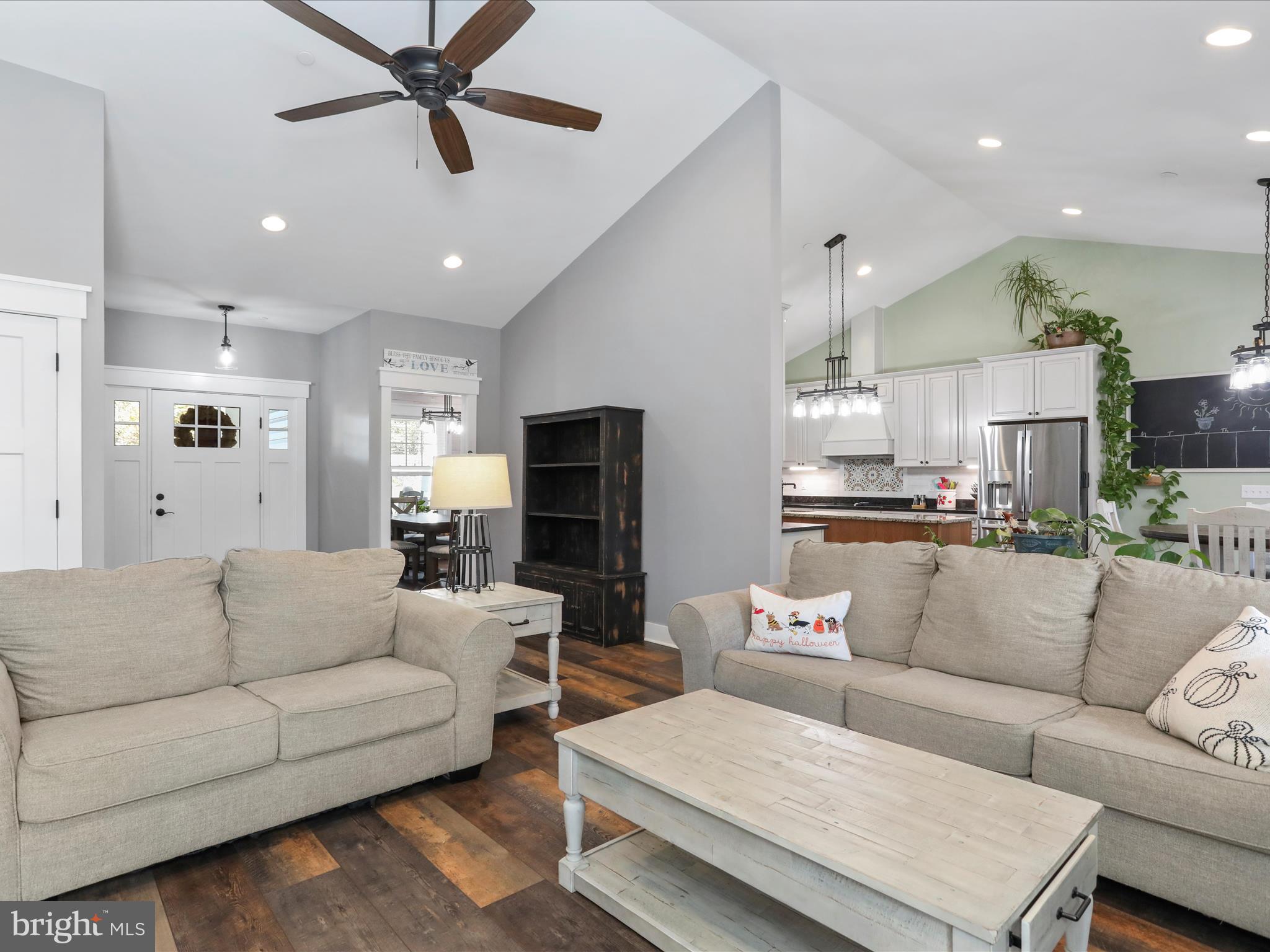 FAIRVIEW ACRES - Residential