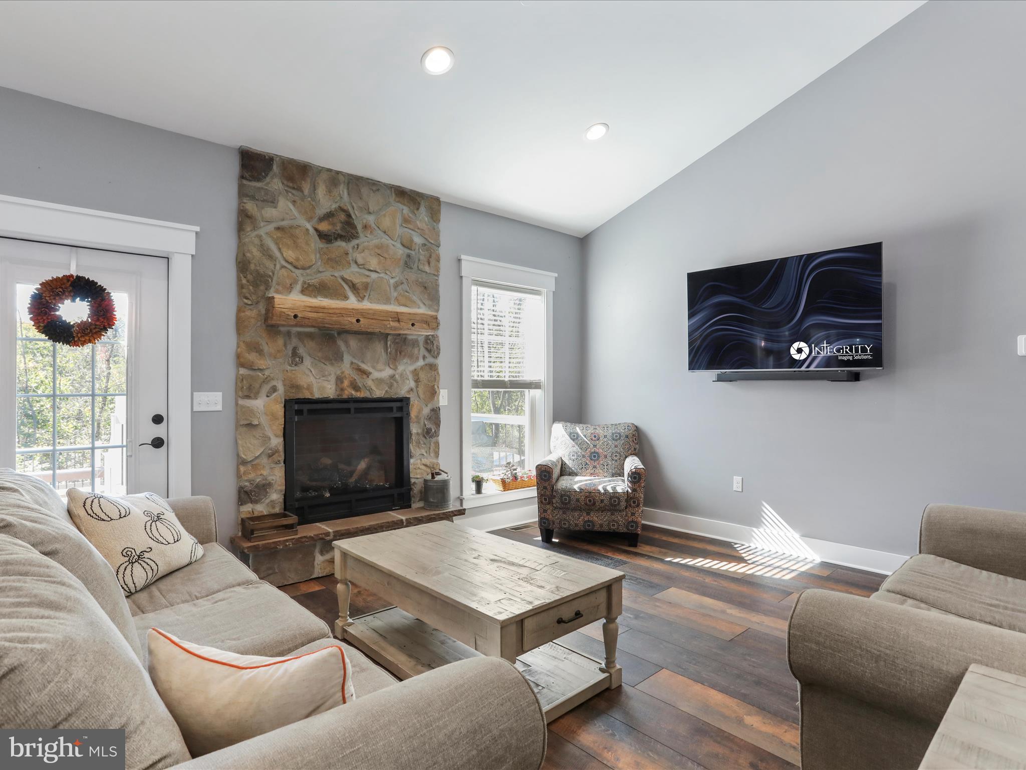 FAIRVIEW ACRES - Residential